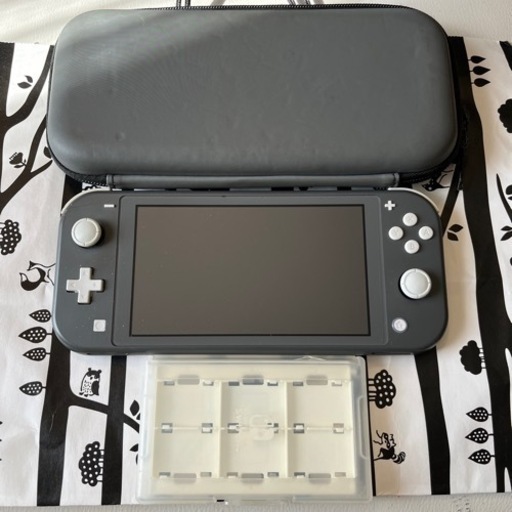 Nintendo Switchライト　グレー