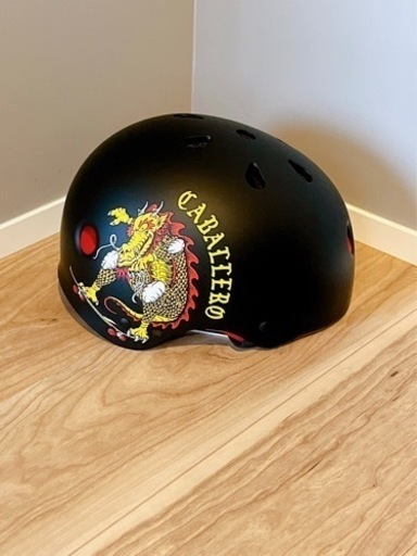 新品　ヘルメット　Sサイズ　スケボー　自転車