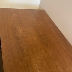 ダイニングテーブルの画像