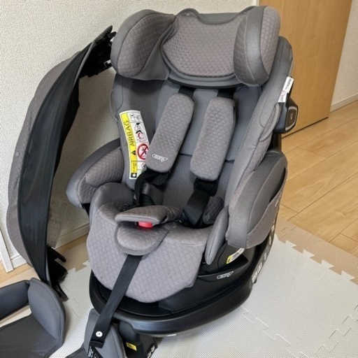 Aprica アップリカ　チャイルドシート　フラディアグロウ　ISOFIX360 セーフティ