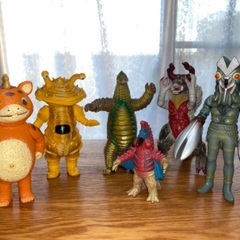 ウルトラマン+怪獣　ソフビまとめ売り32点　レトロ1983年製〜の画像