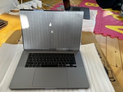 バッテリー・キーボード交換済み　MacBook Pro 16インチ 2019年
