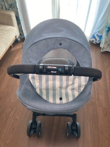 メチャカル　オート4キャスエッグショック　ブルーBL コンビ軽量ハイシート55cm