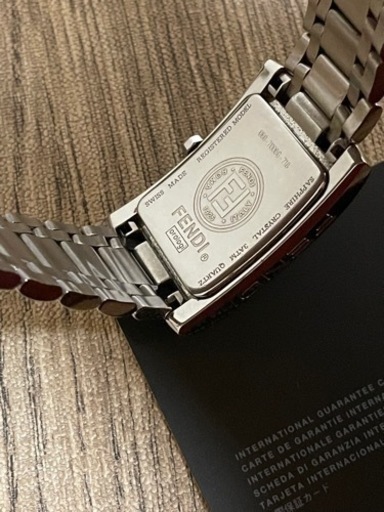 [美品/稼働品]  FENDI フェンディ 7000G メンズ 腕時計 クオーツ スモールセコンド /[ギャランティ+3コマ付属]