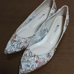 【美品】ダイアナ　絵画シリーズ　ミュシャ　レースチュールパンプス　フラットの画像