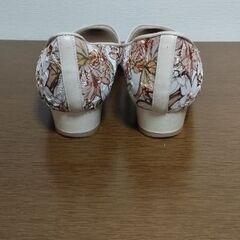 【美品】ダイアナ　絵画シリーズ　ミュシャ　レースチュールパンプス　フラットの画像