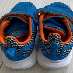 adidas 12cm 子どもシューズの画像