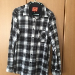 【お譲り先決定】メンズ長袖シャツの画像