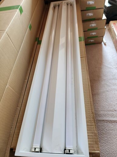 LED1200㎜（40Wタイプ）2灯用照明器具中古品！激安！