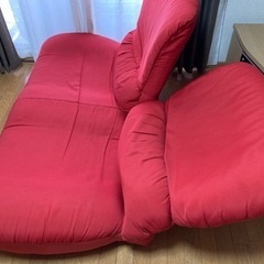 リクライニングソファ　赤の画像