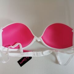 La Senza ランジェリー プッシュアップブラ (新品未使用)の画像