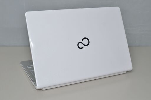 中古良品ノートパソコン Windows11 爆速SSD256GB 富士通 WS1/W core i7-6500U/メモリ8GB/13.