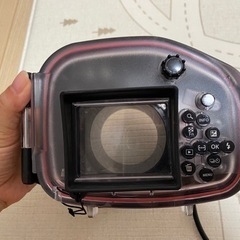 初心者向けﾃﾞｼﾞﾀﾙ一眼　ﾚﾝｽﾞ2種類　防水ﾌﾟﾛﾃｸﾀｰの画像