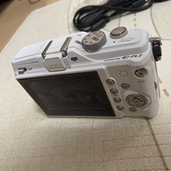 初心者向けﾃﾞｼﾞﾀﾙ一眼　ﾚﾝｽﾞ2種類　防水ﾌﾟﾛﾃｸﾀｰの画像