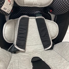 チャイルドシート　ピジョン　オレイユの画像