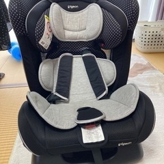 チャイルドシート　ピジョン　オレイユ