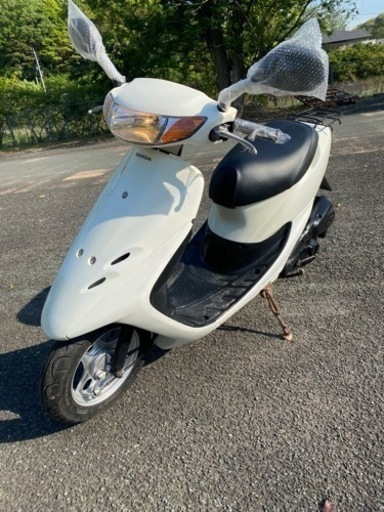 バッチリ整備済み！ライブディオ！パワフル２サイクル！人気のホワイト！新品部品多数！！