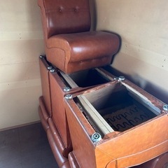 レザー調ソファ