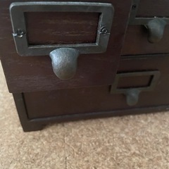 木製引き出しケース取手付きの画像
