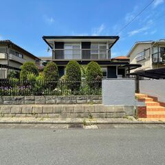No.162軽量鉄骨造・カーポート付駐車場・専用庭付。小学校まで...