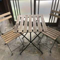 TÄRNÖ IKEA テルノー テーブル＆チェア2脚 屋外用 （無料）