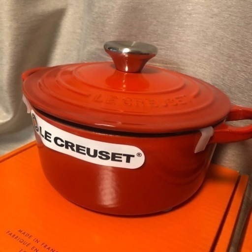 【未使用】LE CREUSET ルクルーゼ ココットロンド 両手鍋 チリレッド 18cm