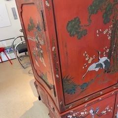 中国家具 朱漆塗 宮廷人物画 花鳥図 キャビネット コンソール 箪笥の画像