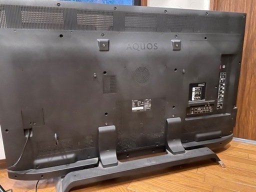 AQUOS 60インチ　液晶カラーテレビ