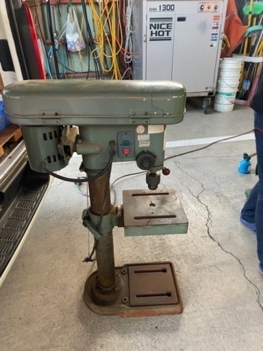 KIRA 卓上ボール盤