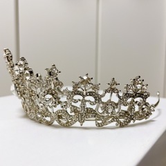 ウェディング ティアラ ラインストーン クラウン ヘッドドレス ブライダル 結婚式 花嫁 ニ次会 撮影 披露宴 ヘアアクセサリーの画像