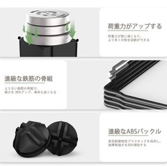 組み替え自由な黒のオープンシェルフの画像