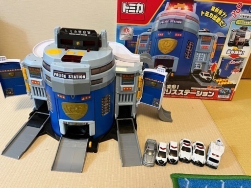トミカポリスステーション　セット