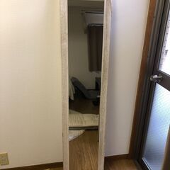 [Sayonara sale, Mitaka] Nitori kotatsu, floor chair, mirror, oven toaster, rice cooker, trash bin, carpet, metal shelf, storage boxesの画像
