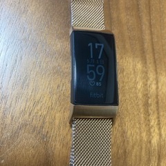 Fitbit charge3 値下げしました！