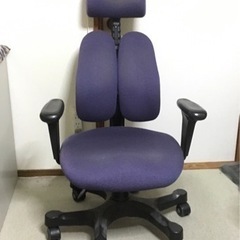 パソコンチェア　ゲームにも　学習机にも　1500円の画像