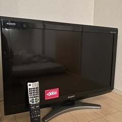AQUOS 32型　B-CAS、リモコンありの画像