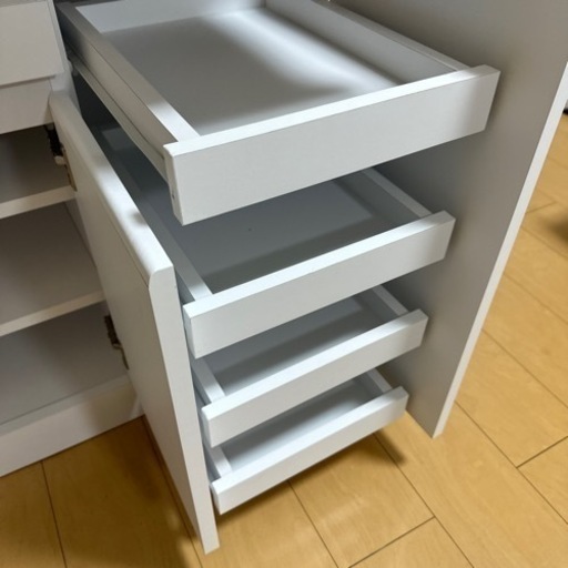 【大人気】LOWYA 食器棚　レンジ台　ハイタイプ　コンセント付き　可動棚