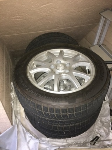スタッドレスタイヤ 4本セットバリ山