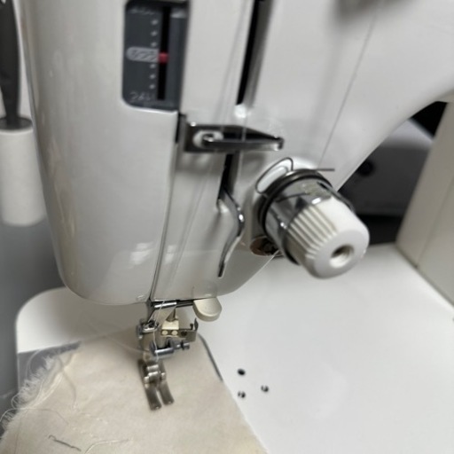 JUKI SPUR deluxe96 動糸切り搭載 職業用ミシン