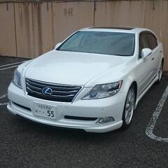 レクサスLSロングの画像