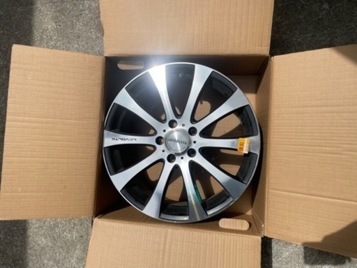 18インチ7J  VENERDI／ヴェネルディ／レヴォルテ