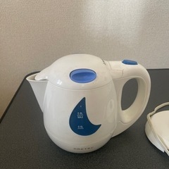 電気ポットの画像