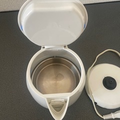 電気ポットの画像
