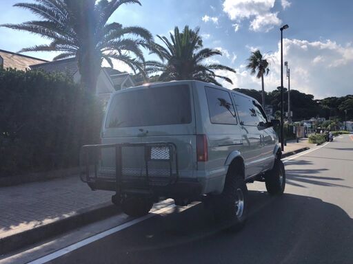 個人出品】シボレー アストロ リフトアップ構造変更済 1ナンバー