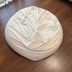 体にフィットするソファ