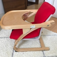 幼児ご飯食べる椅子の画像