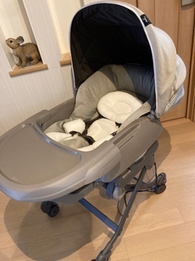 【使用1ヶ月】コンビ　ネムリラ　オートスウィングベッド&チェア