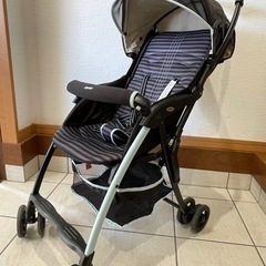 アップリカ　ベビーカー軽量