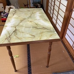 テーブルの画像
