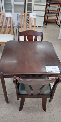★クリスマス特別値引き★ ジモティ割あり  ダイニングテ‐ブル ライトブラウン H72.5×D75×W74.5 クリーニング済み TJ589